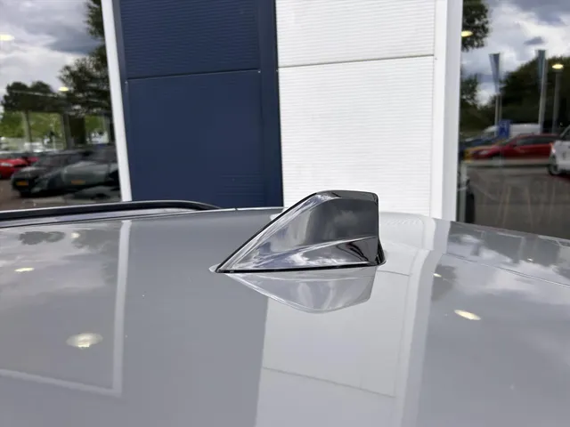 
								Peugeot 2008 1.2 PureTech 100pk Allure | Navigatie | Cruise controle | Apple Carplay & Android Auto | Parkeersensoren | Lichtmetaal 17 Inch | All-sea vol									