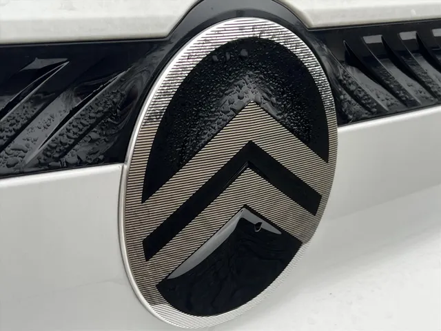 
								Citroën Jumpy GB 2.0 BlueHDi 180pk L3 Automaat 3-zits | BPM Vrij | Navigatie | Afneembare trekhaak | Houten afwerking laadruimte | vol									