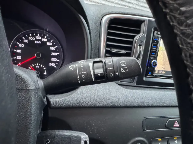 
Kia Sportage 1.6 GDi 132pk ComfortLine | Trekhaak | Navigatie | Lichtmetalen Velgen | Airco | vol									