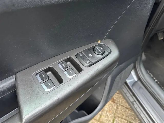 
Kia Sportage 1.6 GDi 132pk ComfortLine | Trekhaak | Navigatie | Lichtmetalen Velgen | Airco | vol									