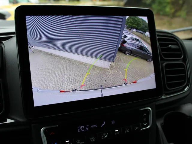 
Peugeot Boxer GB 2.2 140PK BlueHDi L2H2 35 | Navigatie | Apple Carplay & Android Auto | DAB+ | Airconditioning | Cruise control | Trekhaak | Parkeer camera vol									