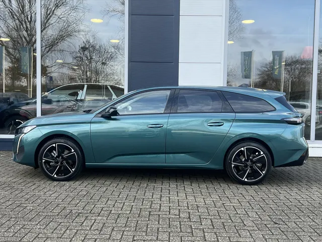 
								Peugeot e-308 EV SW 54kWh 156pk Allure | Navigatie | Cruise Control | Camera | Apple Carplay | Android Auto | vol									