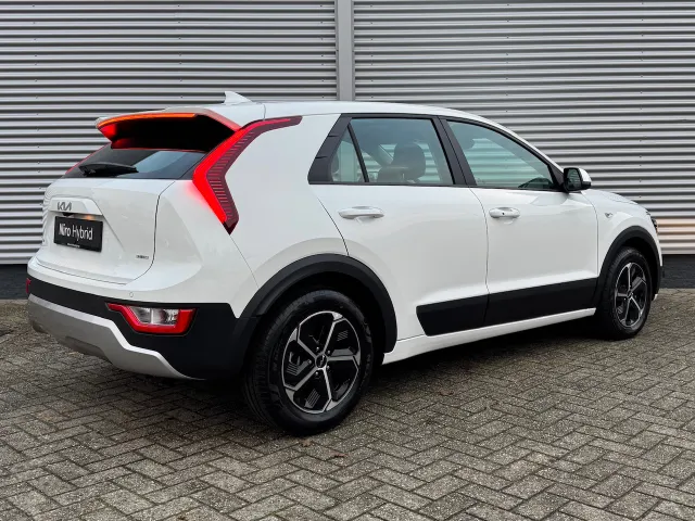 
Kia Niro 1.6 GDi Hybrid 141pk DCT6 ComfortLine | Adaptive Cruise Control | Camera | Navigatie | vol									