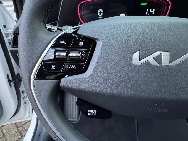 
Kia Niro 1.6 GDi Hybrid 141pk DCT6 ComfortLine | Adaptive Cruise Control | Camera | Navigatie | vol									