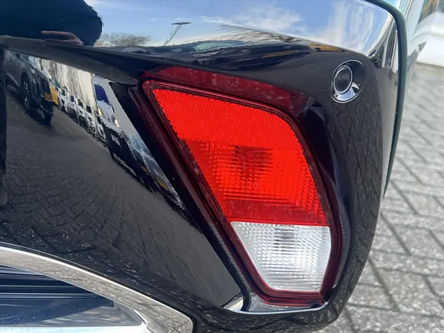 
								Peugeot e-308 EV SW 54kWh 156pk Allure | Navigatie | Cruise Control | Camera | Apple Carplay | Android Auto | vol									