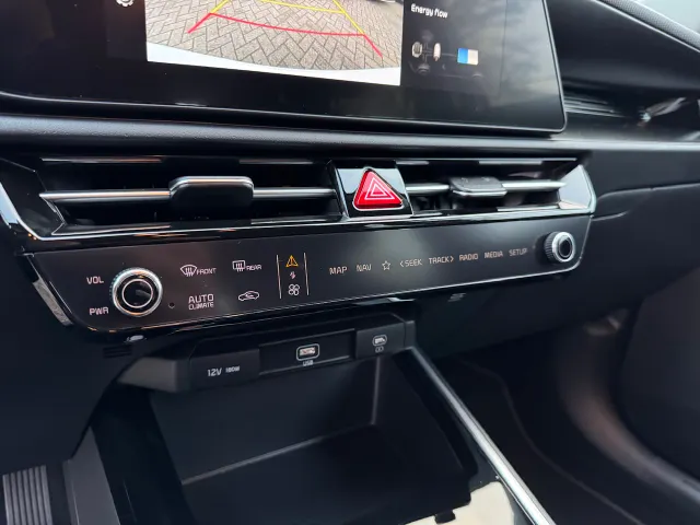 
Kia Niro 1.6 GDi Hybrid 141pk DCT6 ComfortLine | Adaptive Cruise Control | Camera | Navigatie | vol									