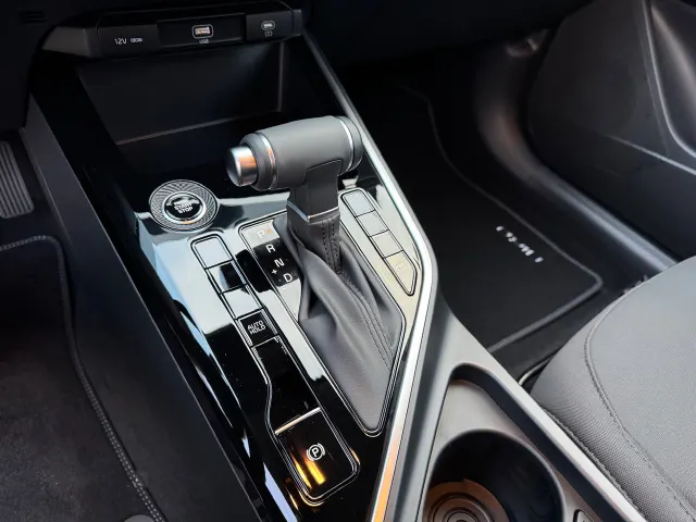 
Kia Niro 1.6 GDi Hybrid 141pk DCT6 ComfortLine | Adaptive Cruise Control | Camera | Navigatie | vol									