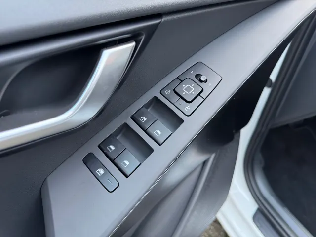 
Kia Niro 1.6 GDi Hybrid 141pk DCT6 ComfortLine | Adaptive Cruise Control | Camera | Navigatie | vol									