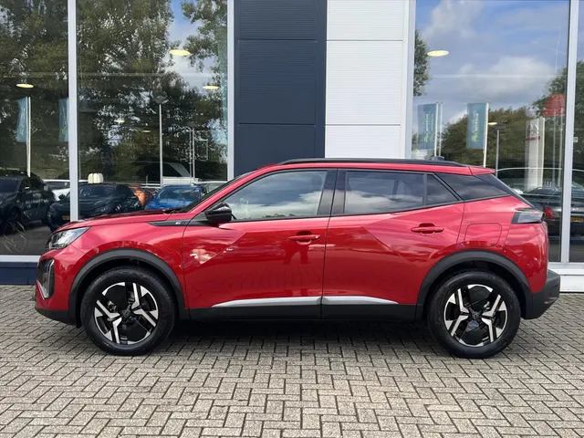 
								Peugeot e-2008 EV 54kWh 156pk Allure | Apple CarPlay | Android Auto | Parkeersensoren | Pack Drive Assist Plus | vol									