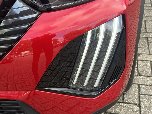 
								Peugeot e-2008 EV 54kWh 156pk Allure | Apple CarPlay | Android Auto | Parkeersensoren | Pack Drive Assist Plus | vol									