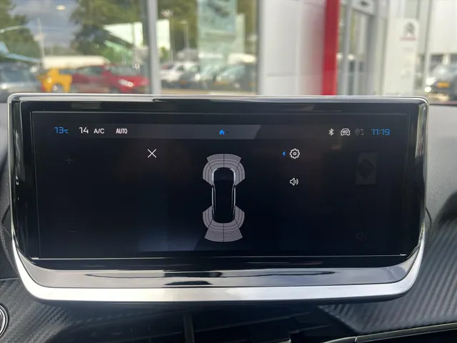 
								Peugeot e-2008 EV 54kWh 156pk Allure | Apple CarPlay | Android Auto | Parkeersensoren | Pack Drive Assist Plus | vol									