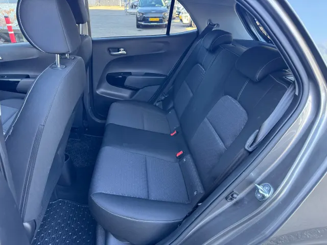 
Kia Picanto 1.0 MPi 67pk 4-zits DynamicPlusLine | Trekhaak | Navigatie | Climate Control | vol									