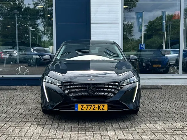 
Peugeot 308 Sw 1.6 HYbrid PHEV 180pk e-EAT8 Allure | Navigatie | Cruise controle | Apple Carplay | parkeercamera achter en voor | Dodehoekbewaking | vol									