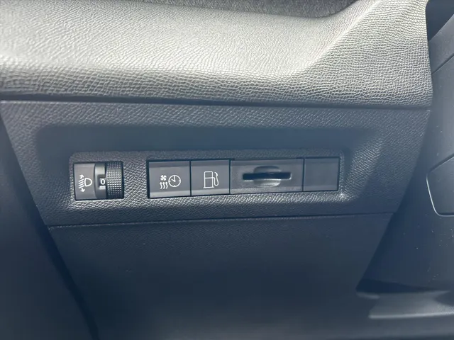 
Peugeot 308 Sw 1.6 HYbrid PHEV 180pk e-EAT8 Allure | Navigatie | Cruise controle | Apple Carplay | parkeercamera achter en voor | Dodehoekbewaking | vol									