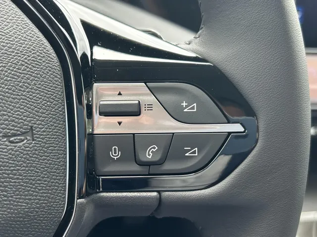 
Peugeot 308 Sw 1.6 HYbrid PHEV 180pk e-EAT8 Allure | Navigatie | Cruise controle | Apple Carplay | parkeercamera achter en voor | Dodehoekbewaking | vol									