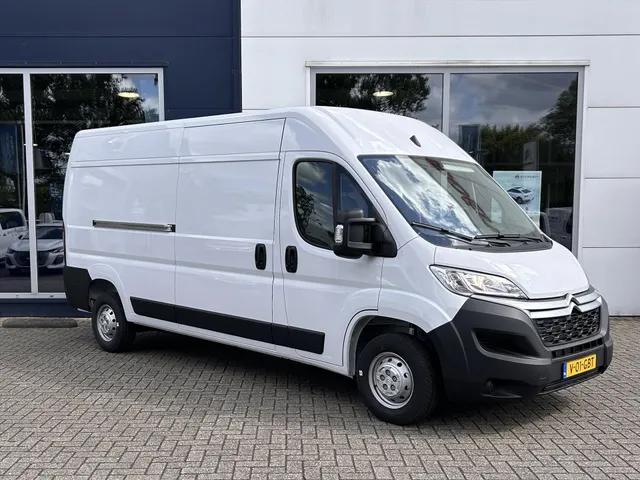 
								Citroën Jumper GB 33 L3H2 2.2 BlueHDi 140pk zwaar | Navigatie | Climate control | Apple Carplay & Android Auto | 2500kg trekgewicht vol									
