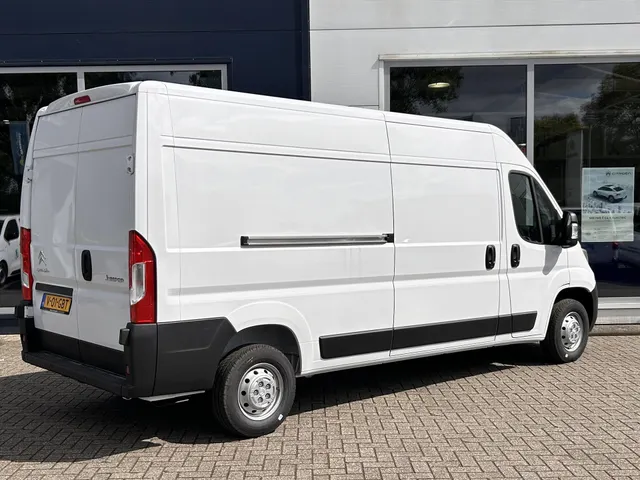 
								Citroën Jumper GB 33 L3H2 2.2 BlueHDi 140pk zwaar | Navigatie | Climate control | Apple Carplay & Android Auto | 2500kg trekgewicht vol									