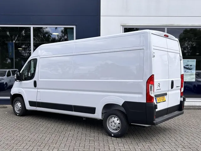 
								Citroën Jumper GB 33 L3H2 2.2 BlueHDi 140pk zwaar | Navigatie | Climate control | Apple Carplay & Android Auto | 2500kg trekgewicht vol									