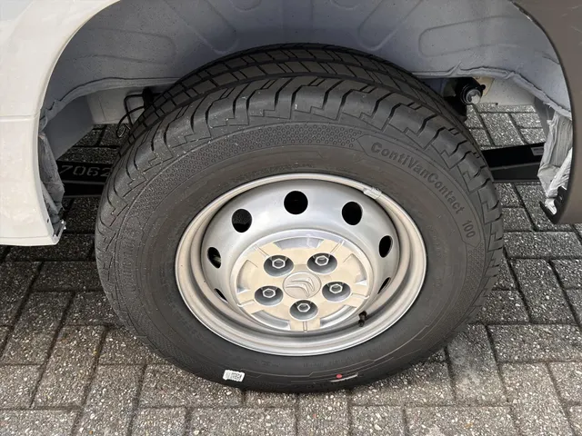 
								Citroën Jumper GB 33 L3H2 2.2 BlueHDi 140pk zwaar | Navigatie | Climate control | Apple Carplay & Android Auto | 2500kg trekgewicht vol									