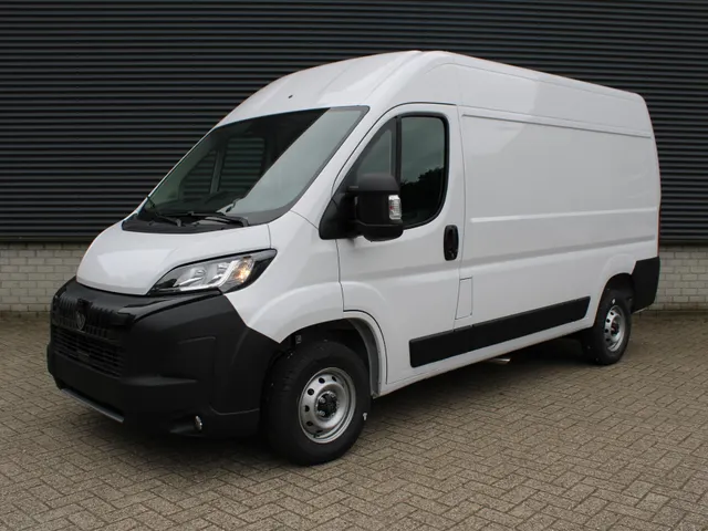 
								Peugeot Boxer GB 2.2 140PK BlueHDi L2H2 35 | Navigatie | Apple Carplay & Android Auto | DAB+ | Airconditioning | Cruise control | Trekhaak | Parkeer camera vol									