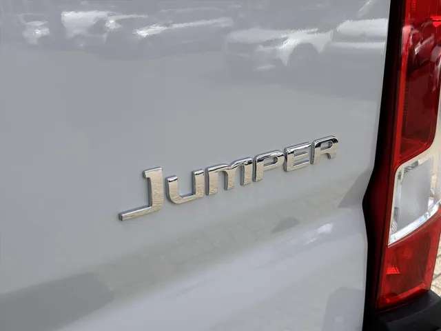 
								Citroën Jumper GB 33 L3H2 2.2 BlueHDi 140pk zwaar | Navigatie | Climate control | Apple Carplay & Android Auto | 2500kg trekgewicht vol									