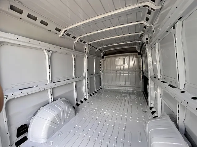 
								Citroën Jumper GB 33 L3H2 2.2 BlueHDi 140pk zwaar | Navigatie | Climate control | Apple Carplay & Android Auto | 2500kg trekgewicht vol									