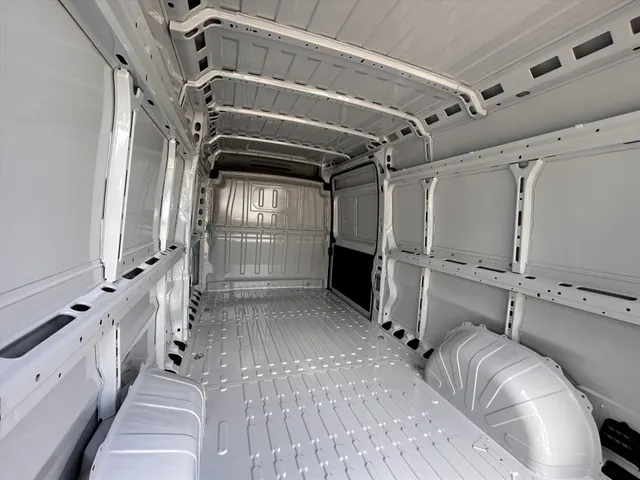 
								Citroën Jumper GB 33 L3H2 2.2 BlueHDi 140pk zwaar | Navigatie | Climate control | Apple Carplay & Android Auto | 2500kg trekgewicht vol									