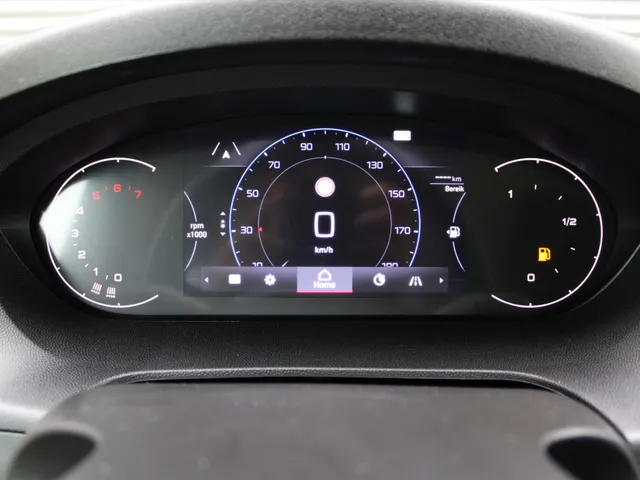 
								Peugeot Boxer GB 2.2 140PK BlueHDi L2H2 35 | Navigatie | Apple Carplay & Android Auto | DAB+ | Airconditioning | Cruise control | Trekhaak | Parkeer camera vol									