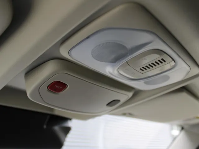 
								Peugeot Boxer GB 2.2 140PK BlueHDi L2H2 35 | Navigatie | Apple Carplay & Android Auto | DAB+ | Airconditioning | Cruise control | Trekhaak | Parkeer camera vol									