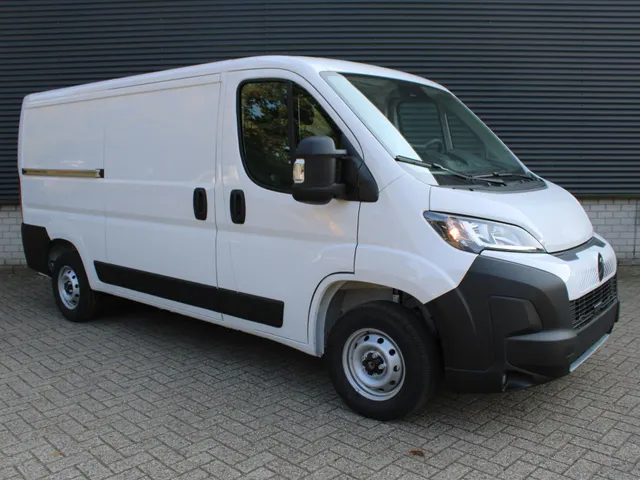 
Citroën Jumper GB 2.2 BlueHDi 140pk L2H1 Automaat | 3 Zits! | Navigatie | Trekhaak | Camera | vol									