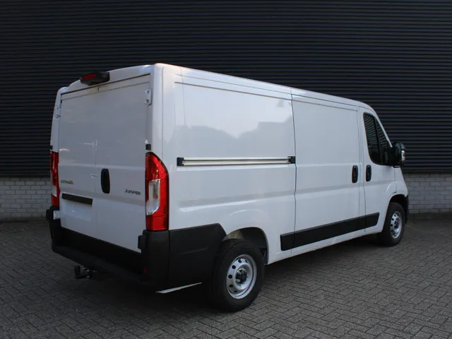 
Citroën Jumper GB 2.2 BlueHDi 140pk L2H1 Automaat | 3 Zits! | Navigatie | Trekhaak | Camera | vol									