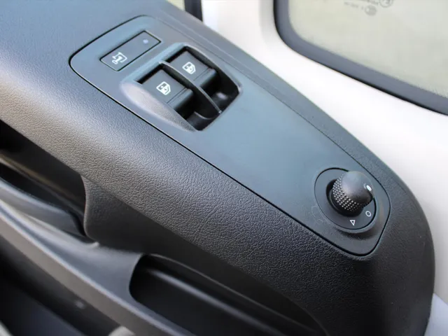 
Citroën Jumper GB 2.2 BlueHDi 140pk L2H1 Automaat | 3 Zits! | Navigatie | Trekhaak | Camera | vol									