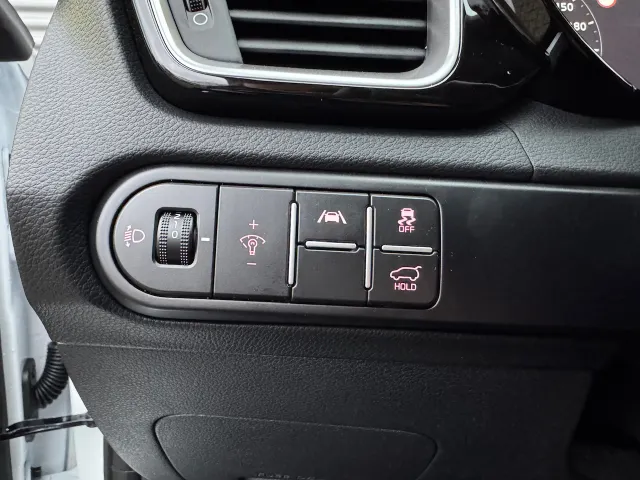 
Kia Ceed Sportswagon Sw 1.0 T-GDi 100pk DynamicPlusLine | Stoel/Stuurwielverwarming | Elektrische achterklep | Navigatie | Climate Control | vol									