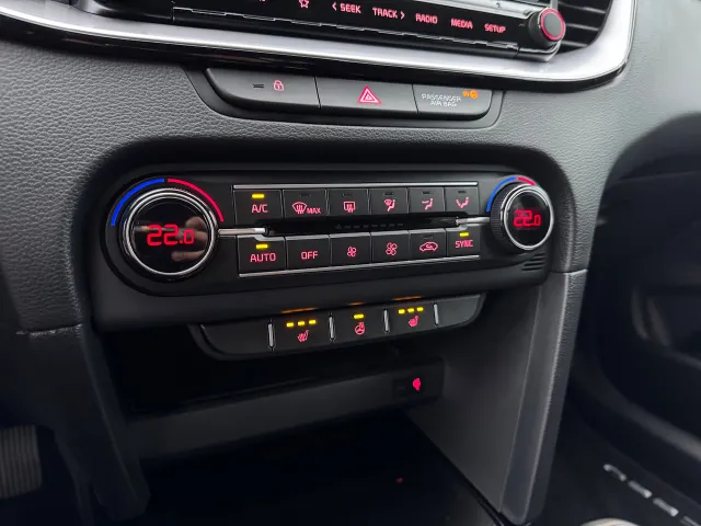 
Kia Ceed Sportswagon Sw 1.0 T-GDi 100pk DynamicPlusLine | Stoel/Stuurwielverwarming | Elektrische achterklep | Navigatie | Climate Control | vol									