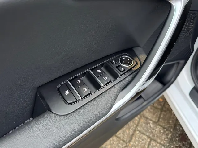 
Kia Ceed Sportswagon Sw 1.0 T-GDi 100pk DynamicPlusLine | Stoel/Stuurwielverwarming | Elektrische achterklep | Navigatie | Climate Control | vol									